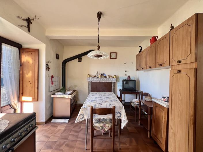Image No.1-2 Bed Semi-Detached for sale