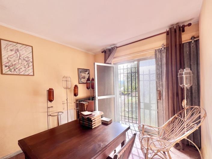 Image No.6-3 Bed House for sale