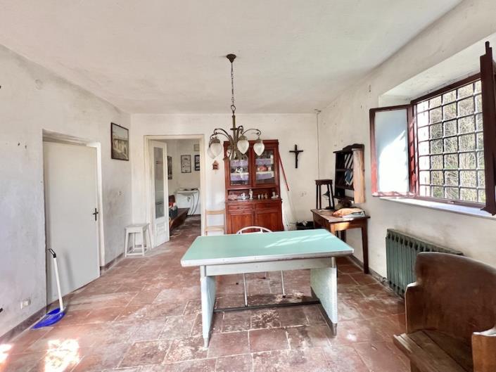 Image No.26-3 Bed House for sale