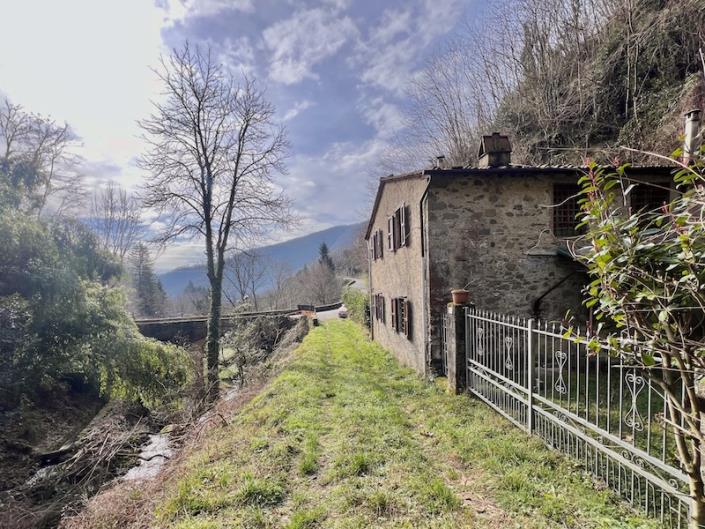 Image No.13-3 Bed House for sale