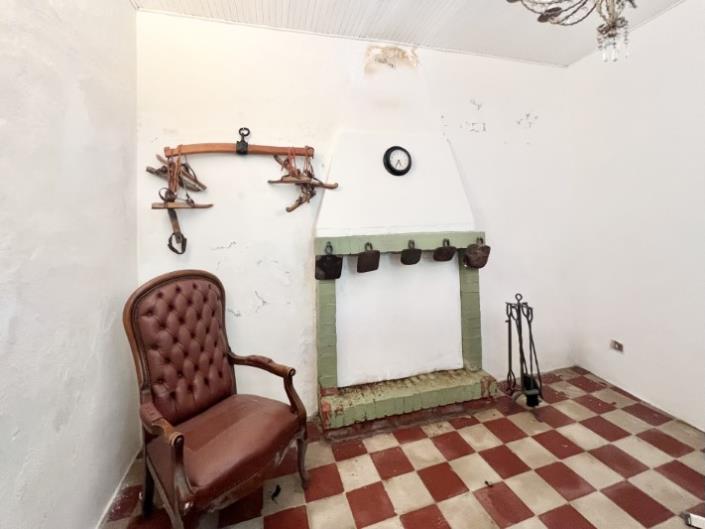 Image No.4-2 Bed Country House for sale