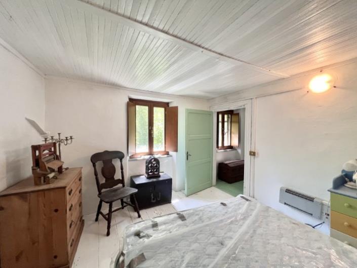 Image No.8-2 Bed Country House for sale