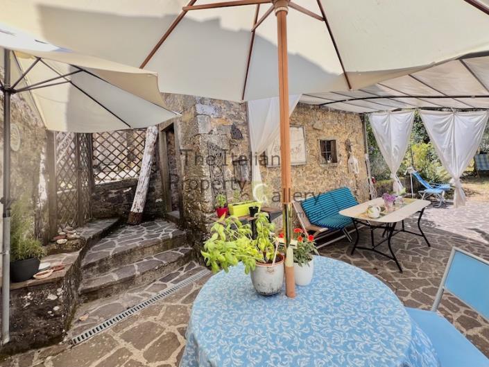 Image No.9-3 Bed House for sale