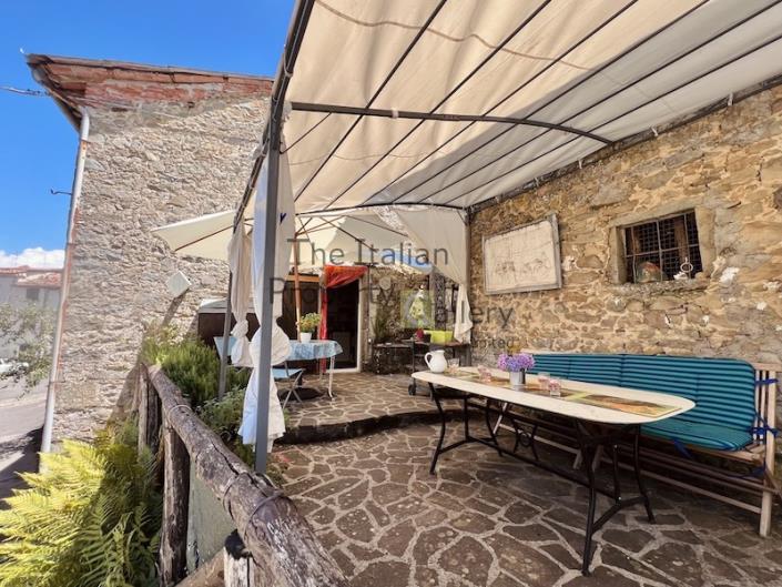 Image No.19-3 Bed House for sale