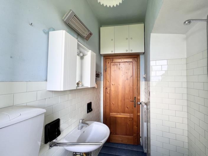 Image No.17-3 Bed House for sale