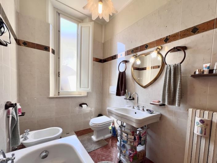 Image No.4-4 Bed House/Villa for sale