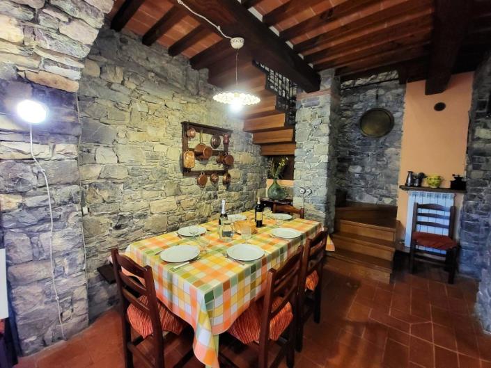 Image No.3-7 Bed Country Property for sale