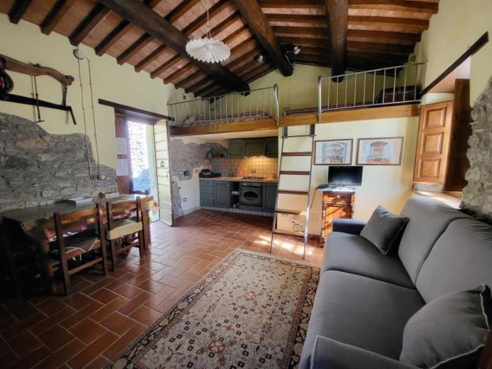 Image No.24-7 Bed Country Property for sale