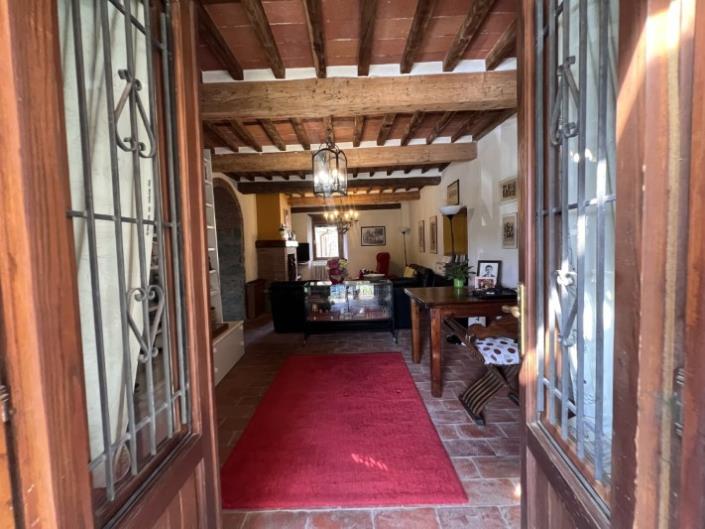 Image No.12-5 Bed House for sale