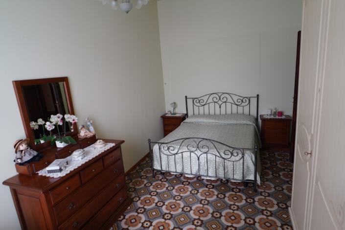 Image No.9-5 Bed House/Villa for sale