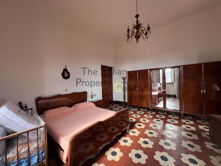 Image No.28-5 Bed House/Villa for sale