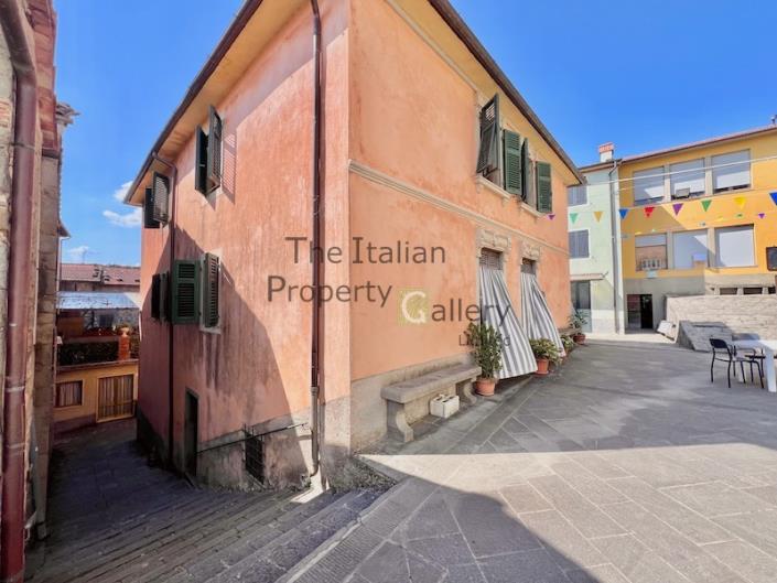 Image No.30-3 Bed House for sale