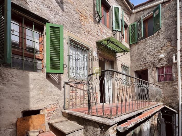 Image No.5-3 Bed House for sale