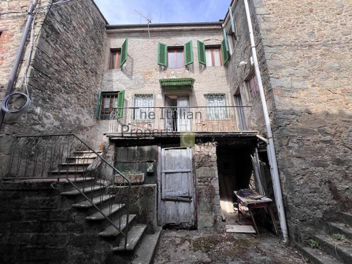 Image No.17-3 Bed House for sale