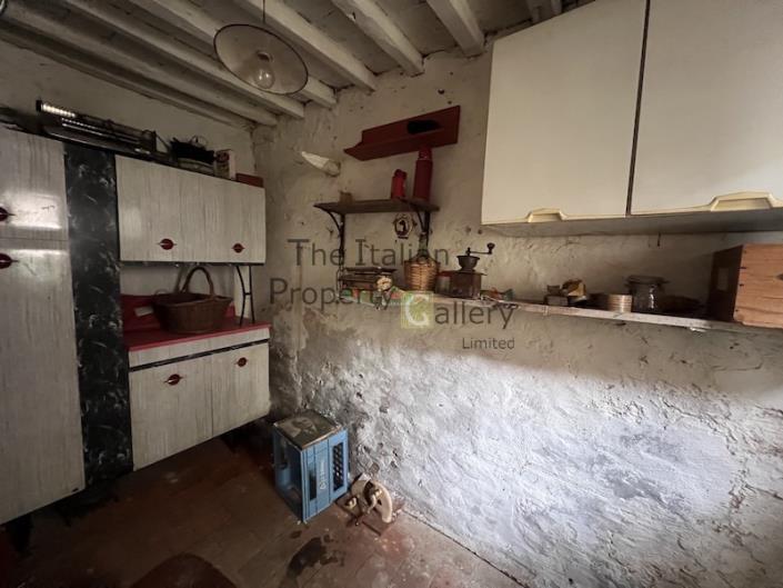 Image No.26-3 Bed House for sale