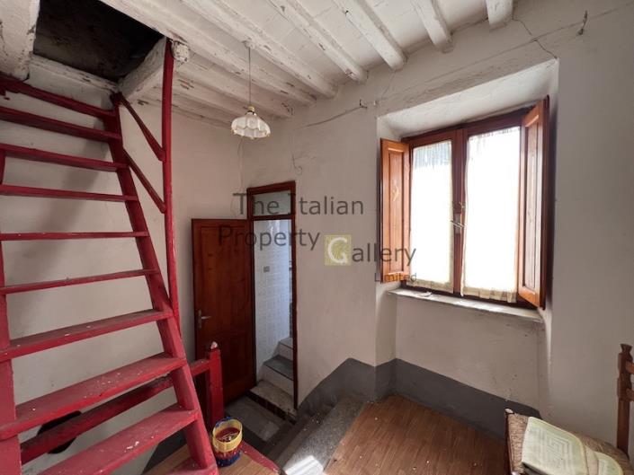 Image No.23-3 Bed House for sale