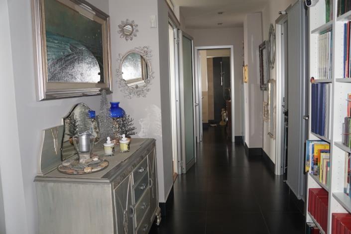 Image No.31-2 Bed Apartment for sale