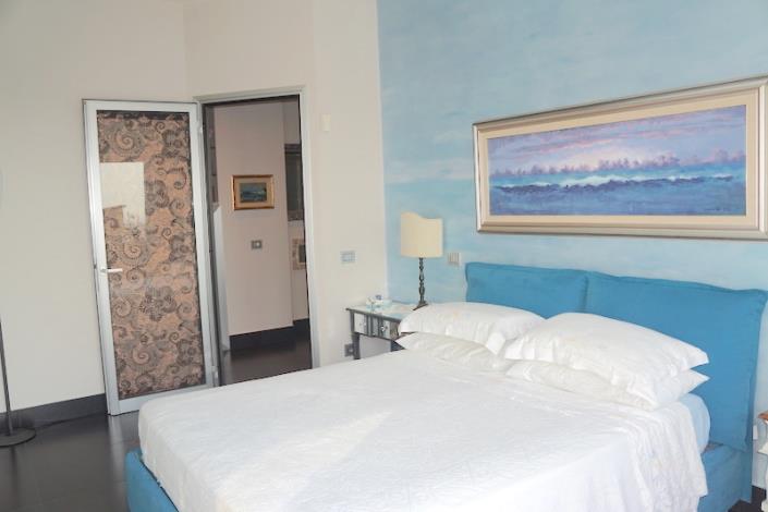 Image No.35-2 Bed Apartment for sale