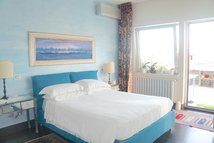 Image No.37-2 Bed Apartment for sale