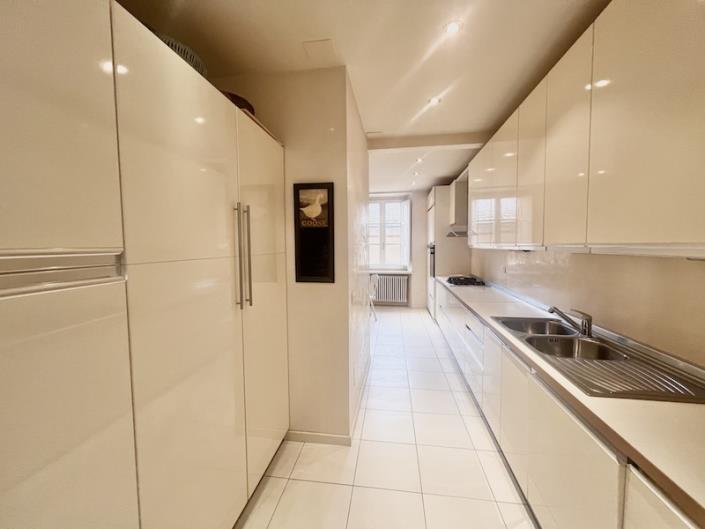 Image No.13-4 Bed House for sale