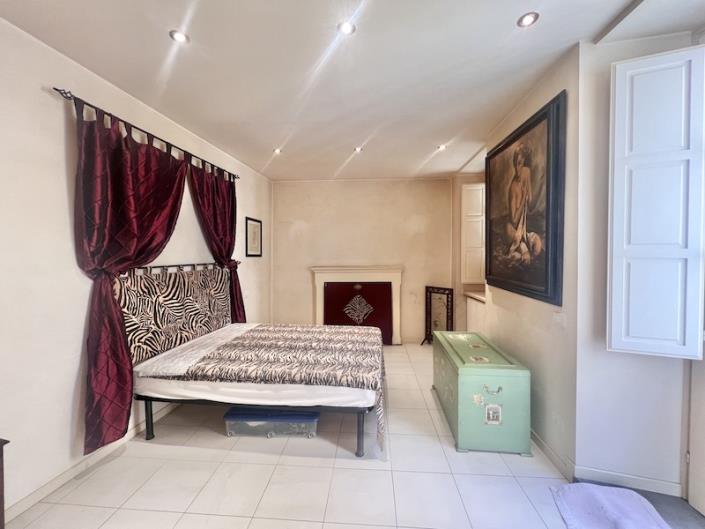 Image No.35-4 Bed House for sale