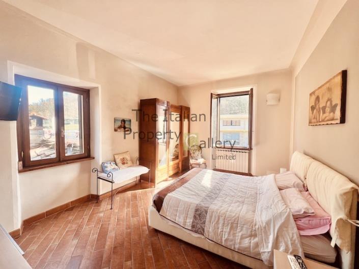 Image No.15-3 Bed Apartment for sale