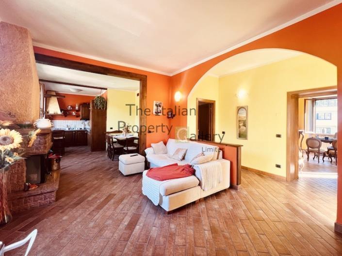 Image No.9-3 Bed Apartment for sale