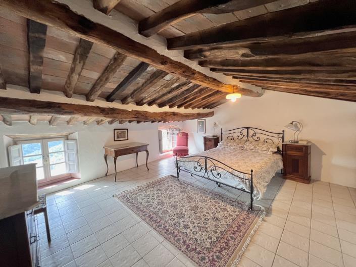 Image No.7-2 Bed House for sale