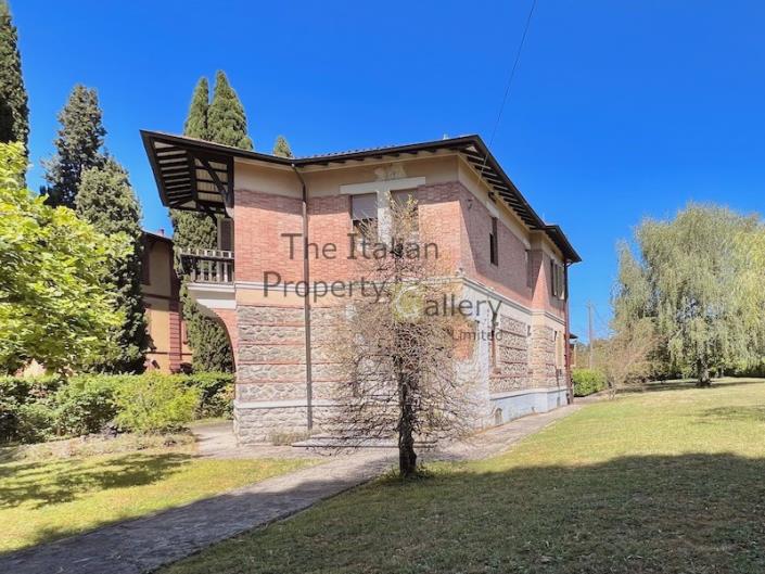 Image No.31-4 Bed Villa / Detached for sale