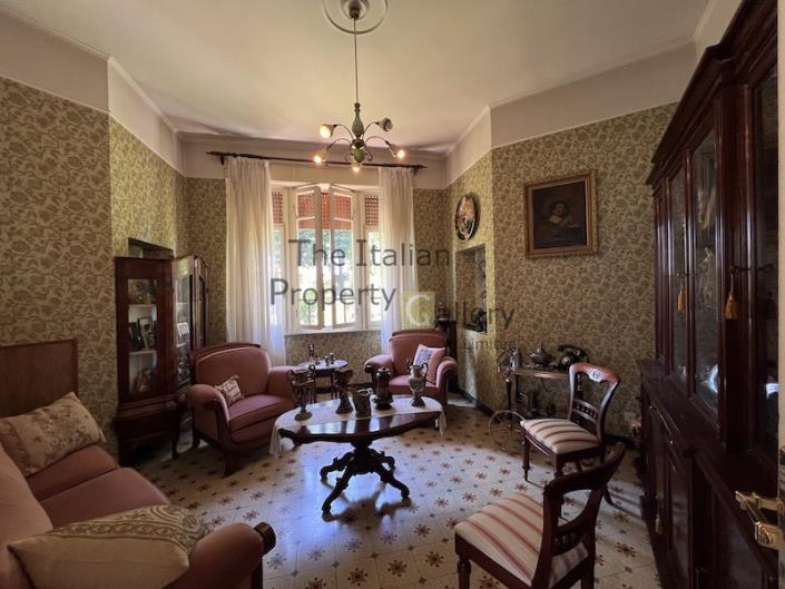 Image No.16-4 Bed Villa / Detached for sale