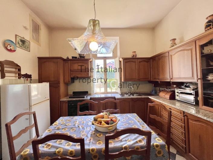 Image No.6-4 Bed Villa / Detached for sale