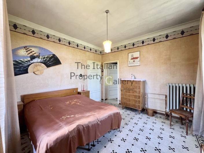 Image No.9-4 Bed Villa / Detached for sale