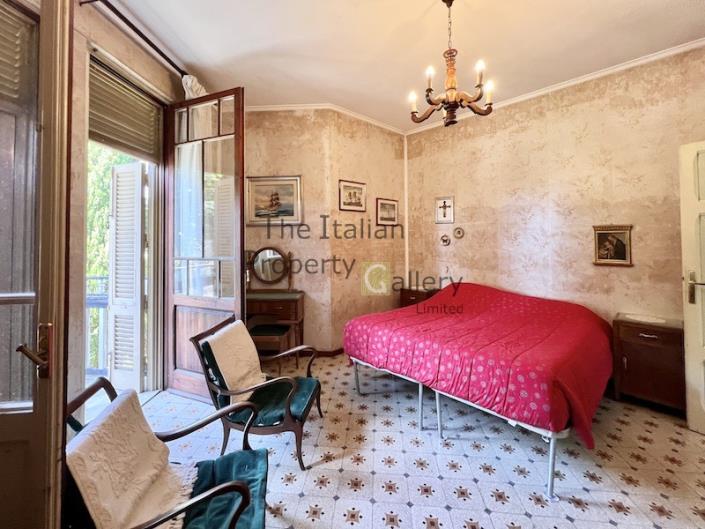 Image No.2-4 Bed Villa / Detached for sale