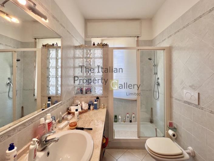 Image No.28-3 Bed Apartment for sale