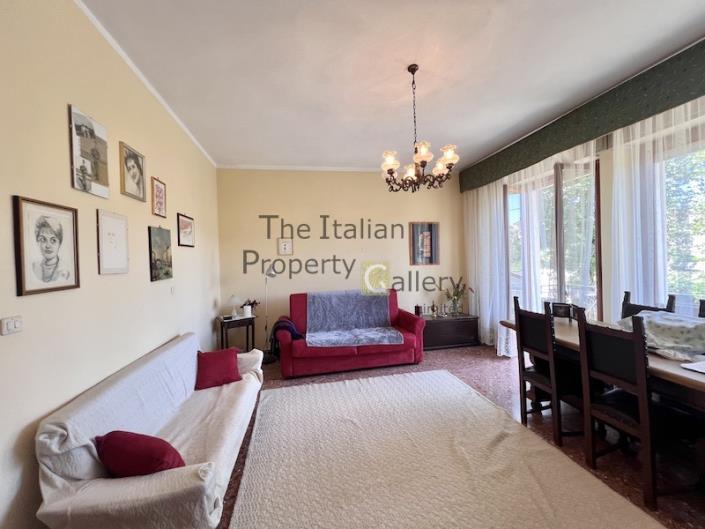 Image No.29-3 Bed Apartment for sale