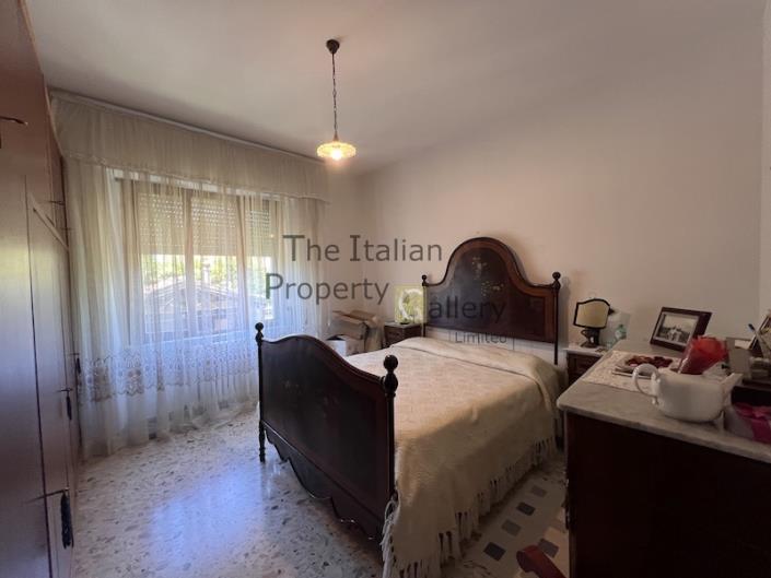 Image No.22-3 Bed Apartment for sale