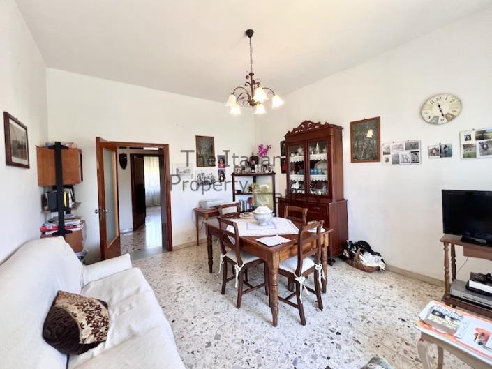 Image No.9-3 Bed Apartment for sale