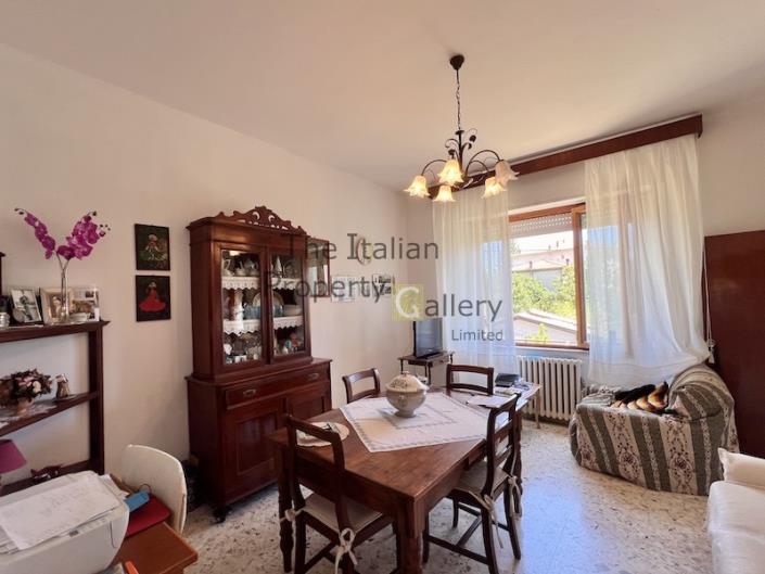 Image No.25-3 Bed Apartment for sale