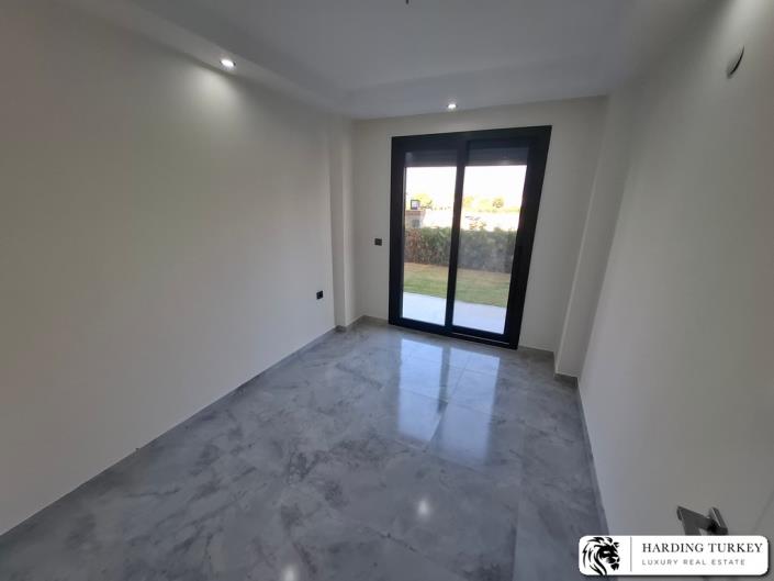 Image No.22-2 Bed Apartment for sale