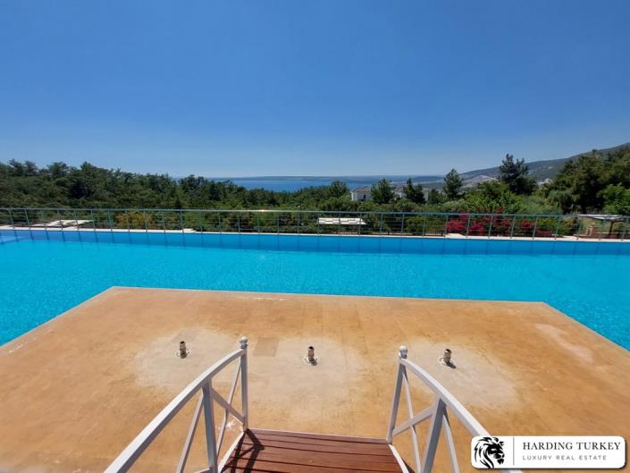 Image No.45-3 Bed Duplex for sale