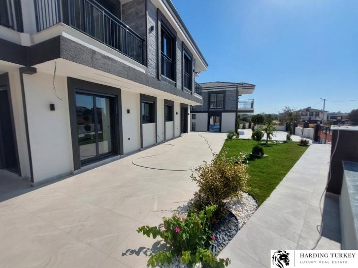 Image No.10-3 Bed Semi-Detached for sale