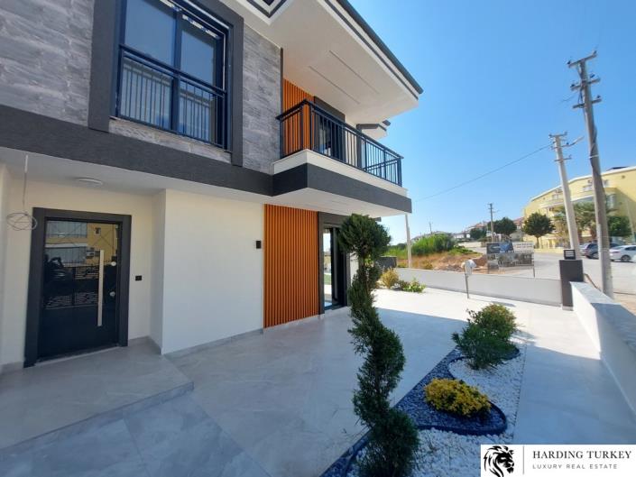 Image No.17-3 Bed Semi-Detached for sale