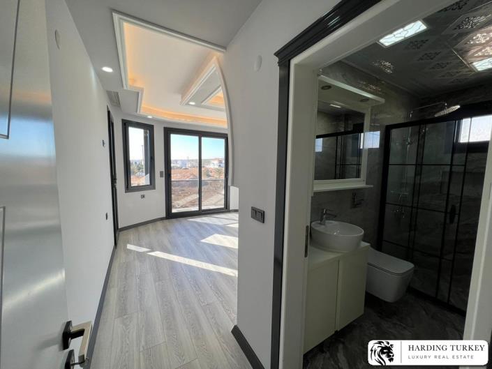 Image No.17-5 Bed Villa / Detached for sale