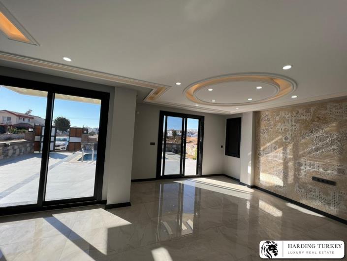 Image No.32-5 Bed Villa / Detached for sale