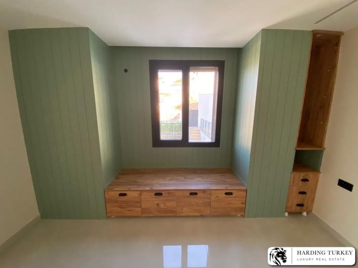 Image No.27-4 Bed Villa / Detached for sale