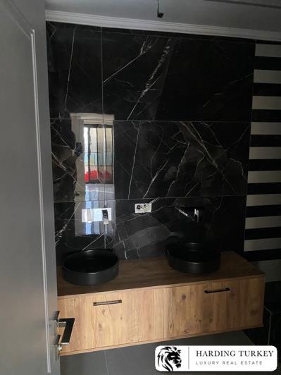 Image No.33-4 Bed Villa / Detached for sale