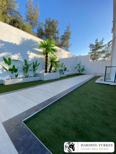 Image No.34-4 Bed Villa / Detached for sale