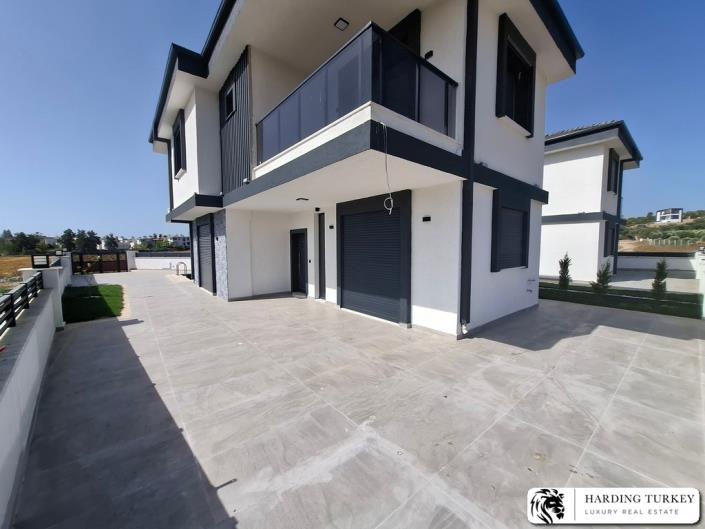 Image No.9-3 Bed Villa / Detached for sale