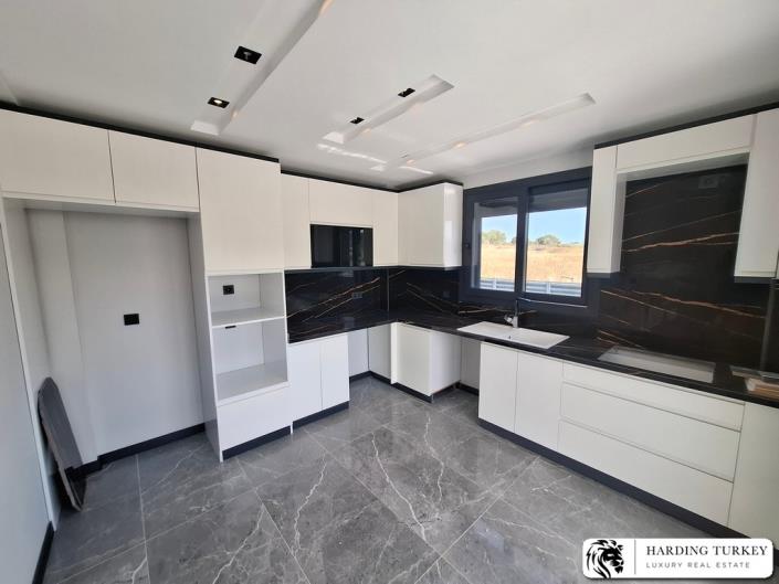 Image No.12-3 Bed Villa / Detached for sale