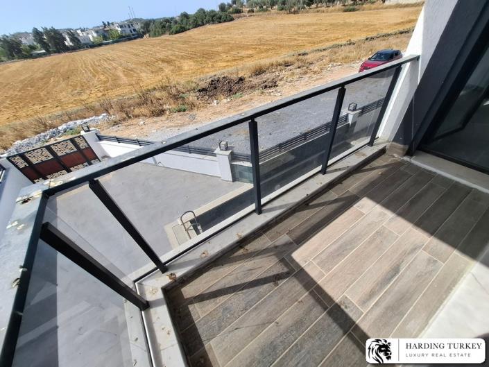 Image No.24-3 Bed Villa / Detached for sale